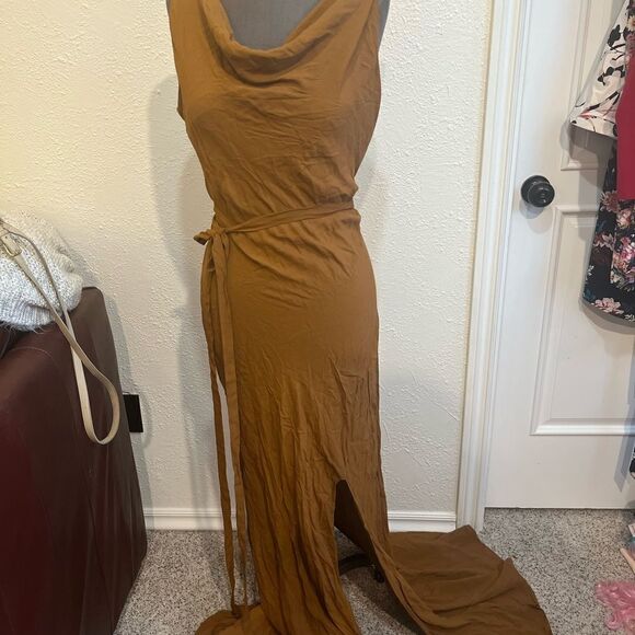 NWT Leave her wilder marigold dress - Picture 2 of 4